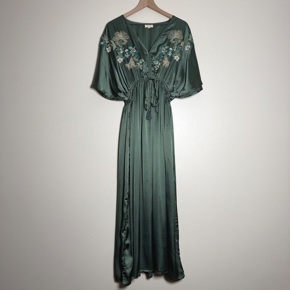 World Market Womens Dress L/XL Green Embroidered Floral Satin Kaftan Maxi Tassel